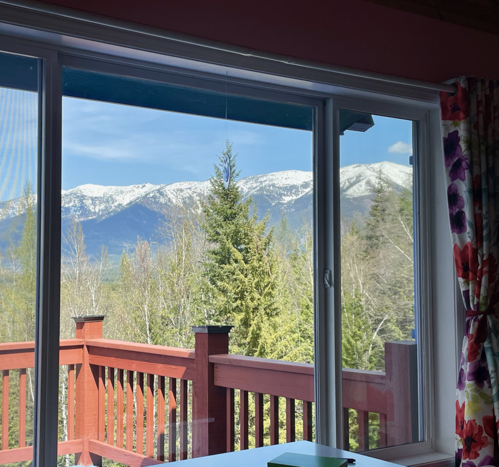 Proximity of the peaks from the master bedroom.
